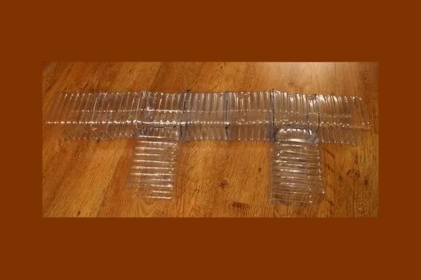 Из большой бутылки