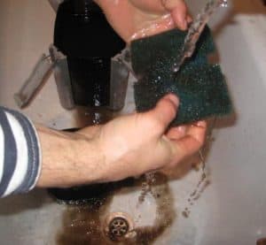 Как почистить аквариумный фильтр (губку) водопроводной водой